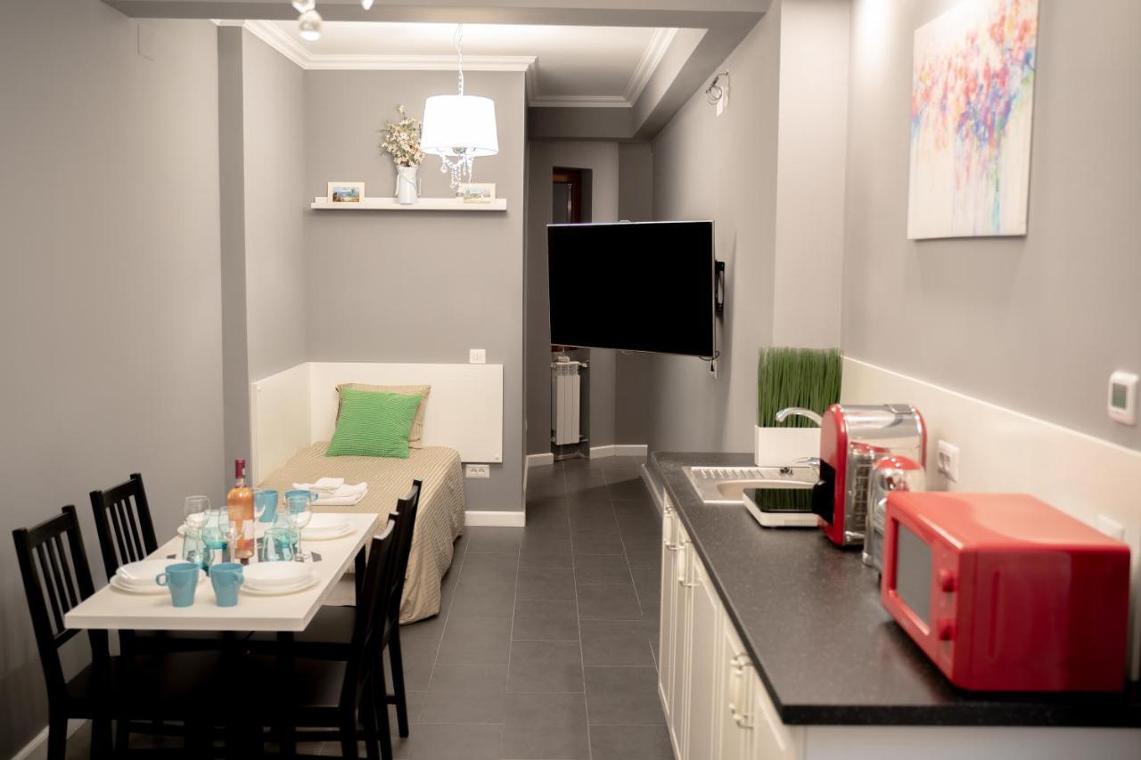 Appartamento Luxury Down Town Bucarest Esterno foto